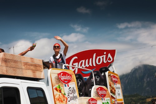 Mylène, distributrice du char Le Gaulois